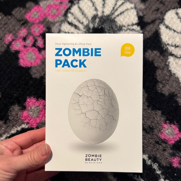 Zombie Beauty Pore Tightening Pack - Picture 1 of 2